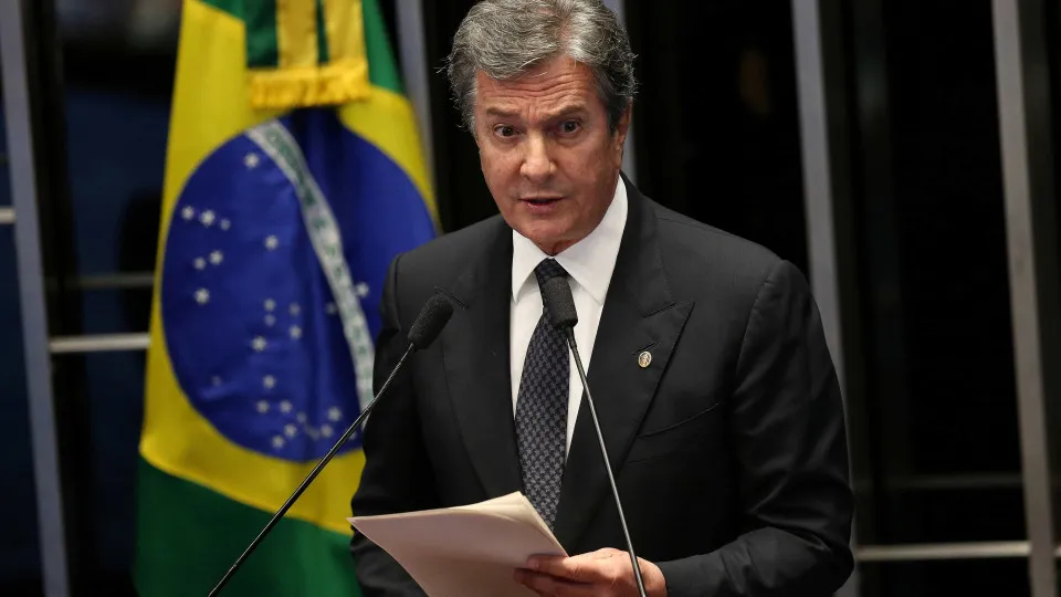 PGR defende prisão domiciliar para Collor
